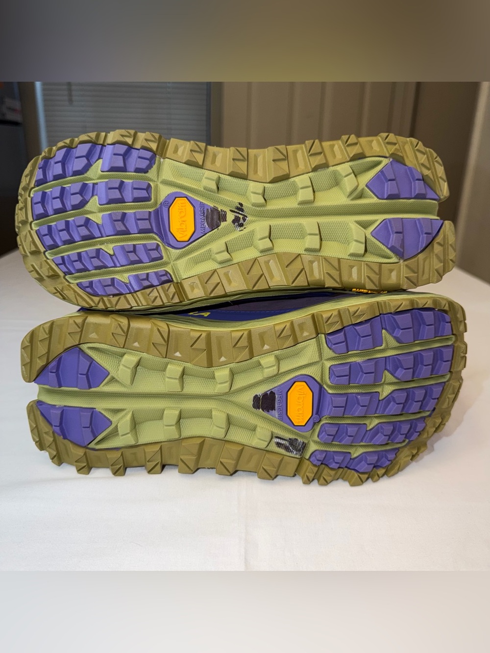 Altra Olympus 5 Mid GTX Boots - Picture 8 of 9